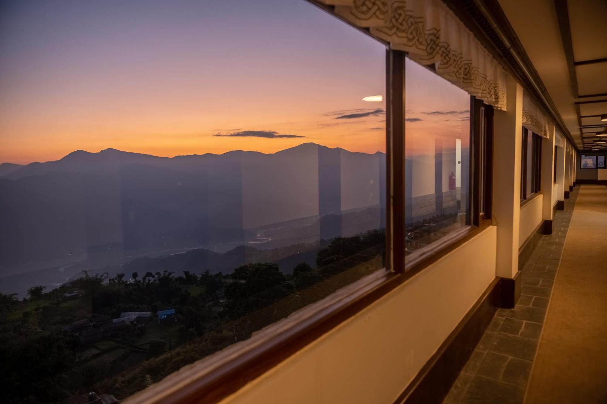 โรงแรมแอนนาปุรนา วิว ซารังโกต โพคารา ภายนอก รูปภาพ